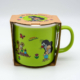 Der kleine Maulwurf Tasse, Motiv Spaten und Blumen (Produktfoto)